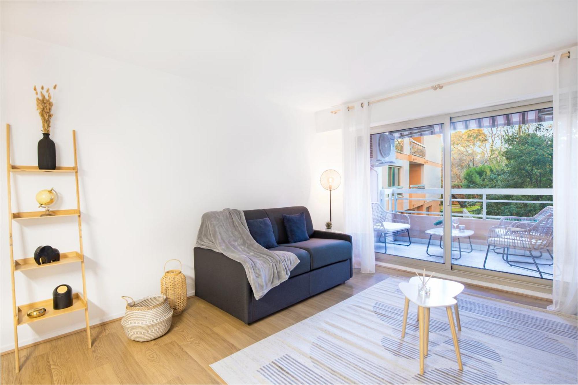 Appartement Renove - Terrasse - Parking - Bm Niza Exterior foto